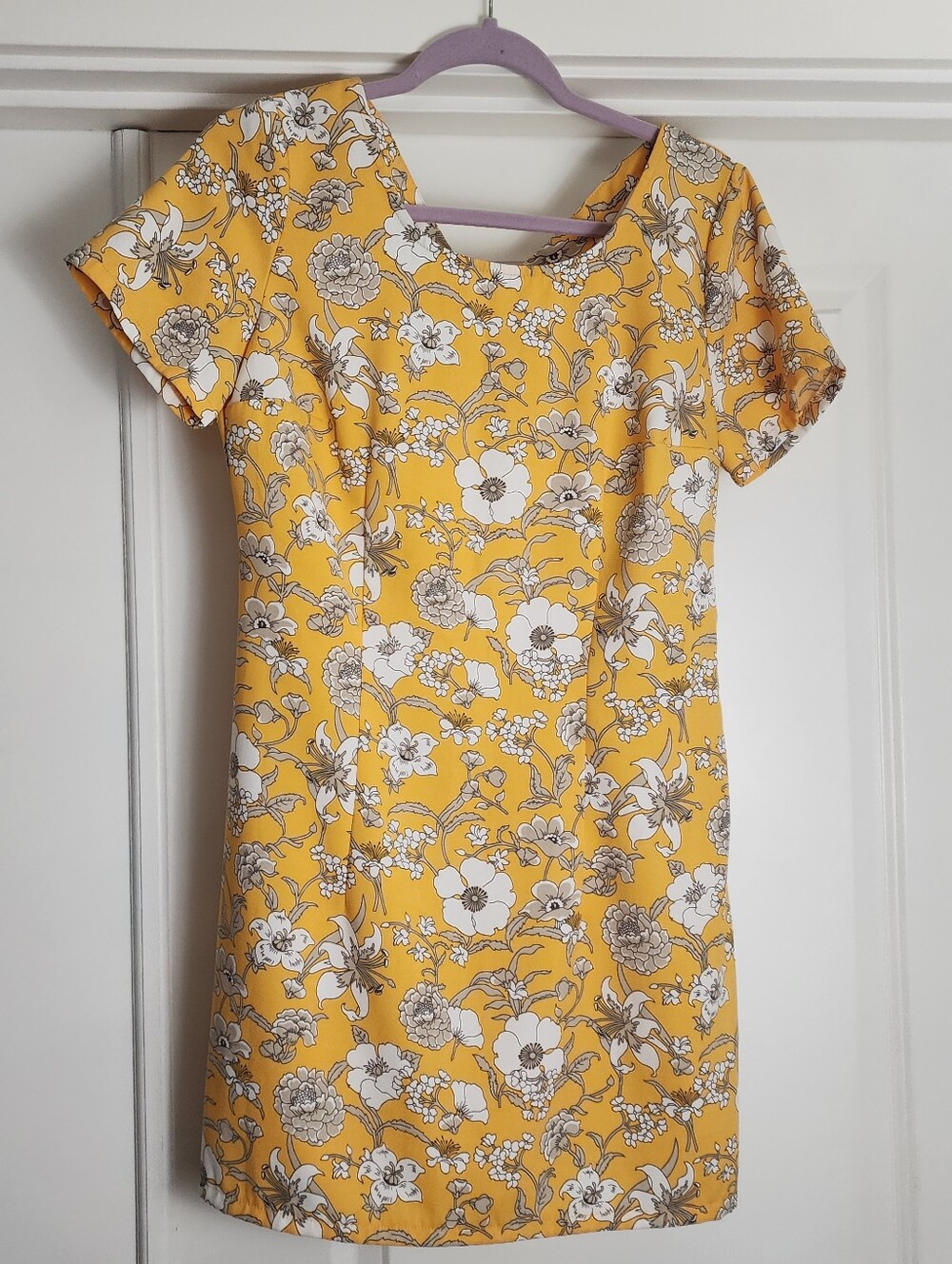 Hollister Yellow Floral Short Sleeve Dress